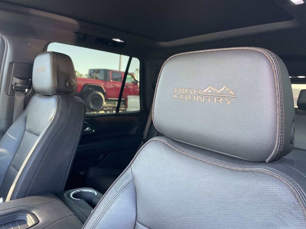 Used 2023 Chevrolet Tahoe High Country AWD/4WD image 21