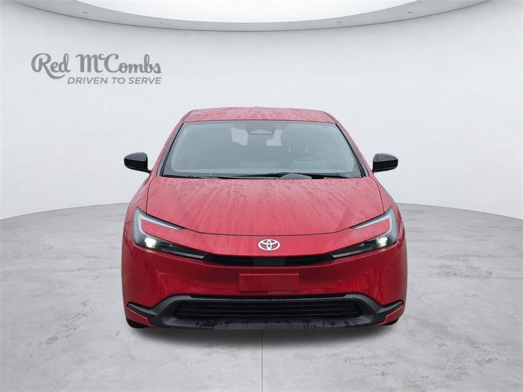 Used 2025 Toyota Prius LE FWD image 11