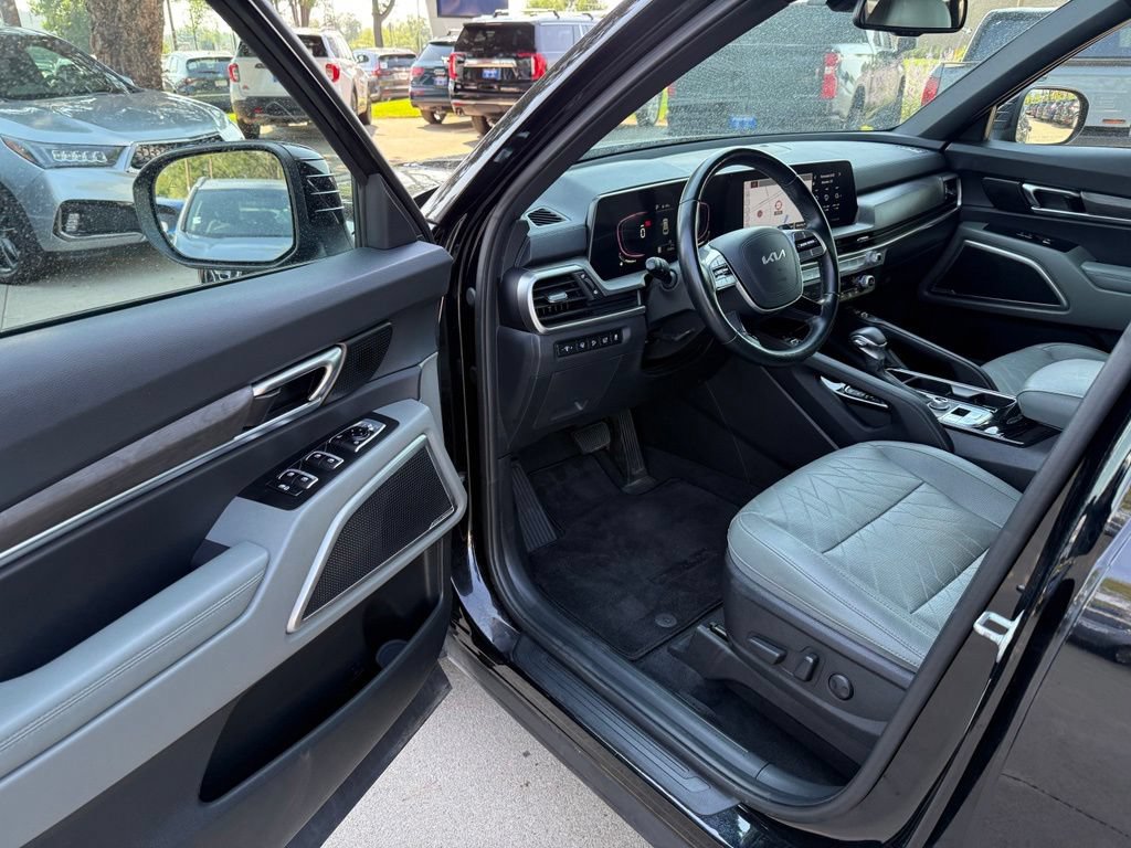Used 2024 Kia Telluride EX X-Line AWD/4WD image 12