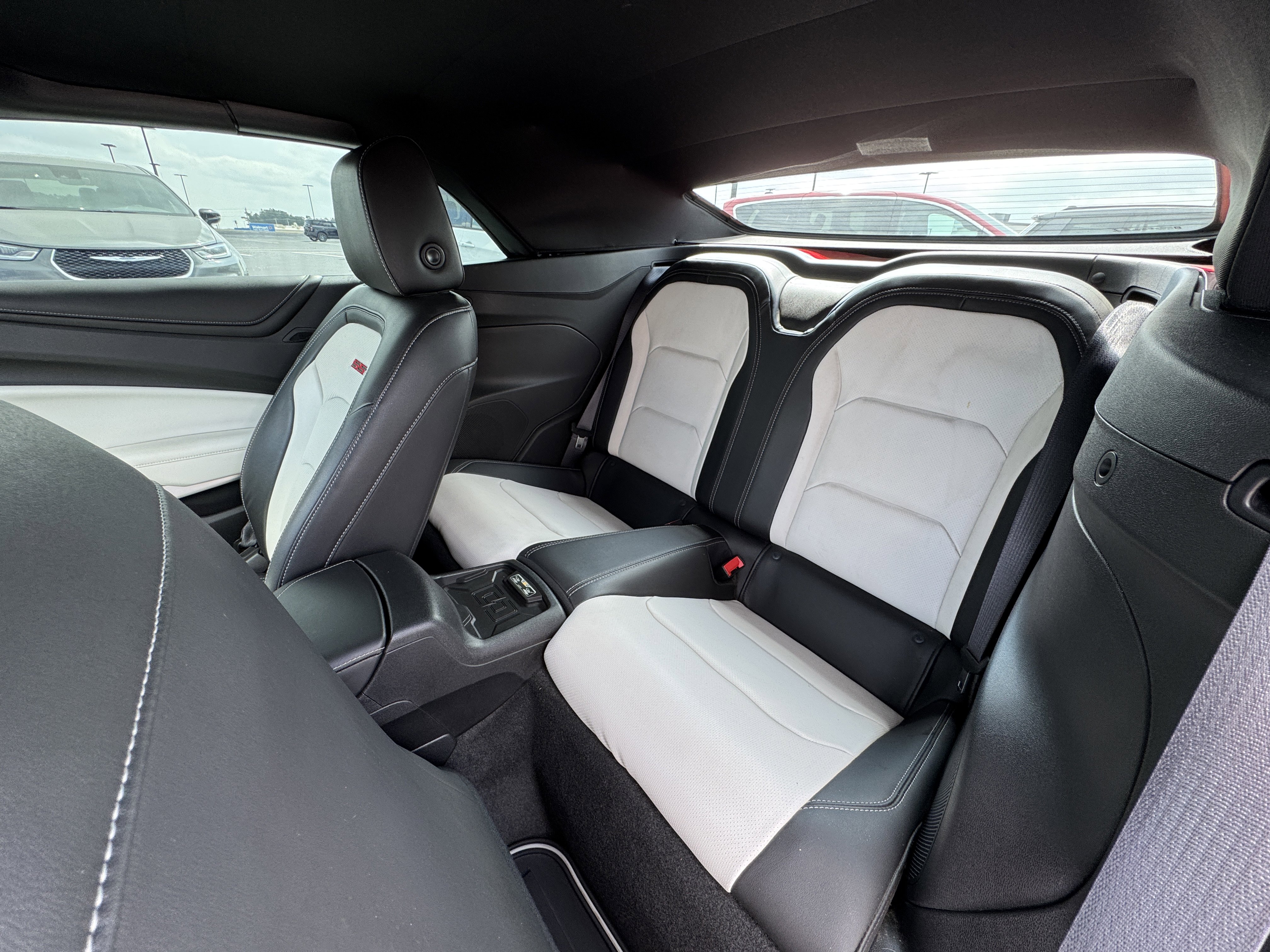 Used 2017 Chevrolet Camaro SS image 11