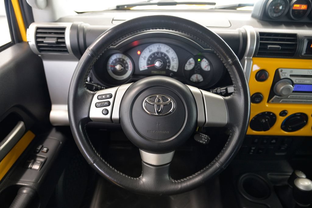 Used 2007 Toyota FJ Cruiser 4WD w/ Upgrade Pkg 2 image 18