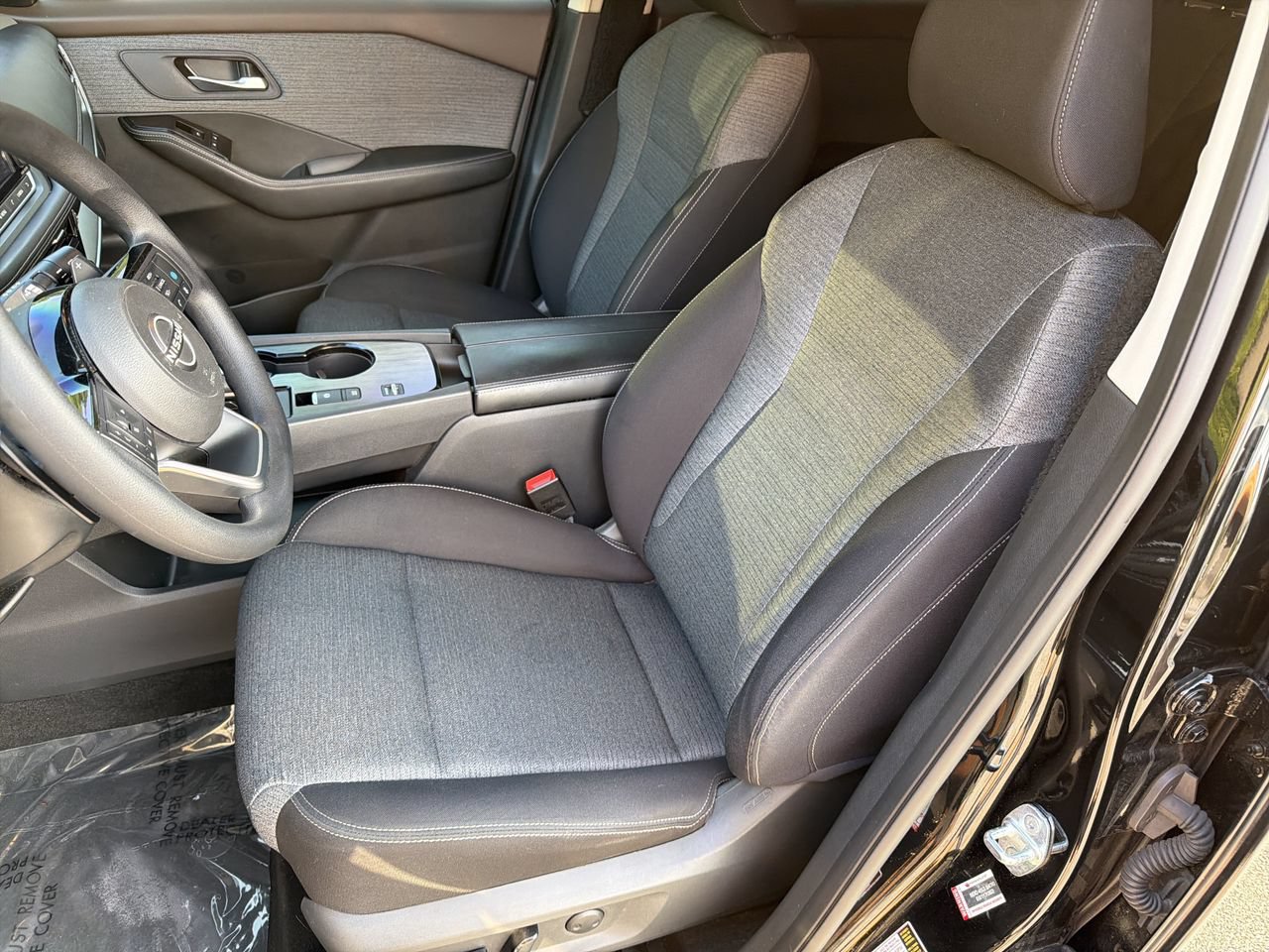 Certified 2023 Nissan Rogue SV FWD image 16