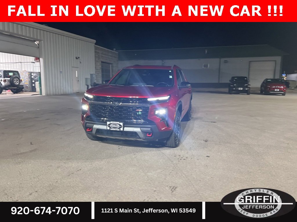 Used 2024 Chevrolet Traverse Z71 w/ Enhanced Driving Package image 5