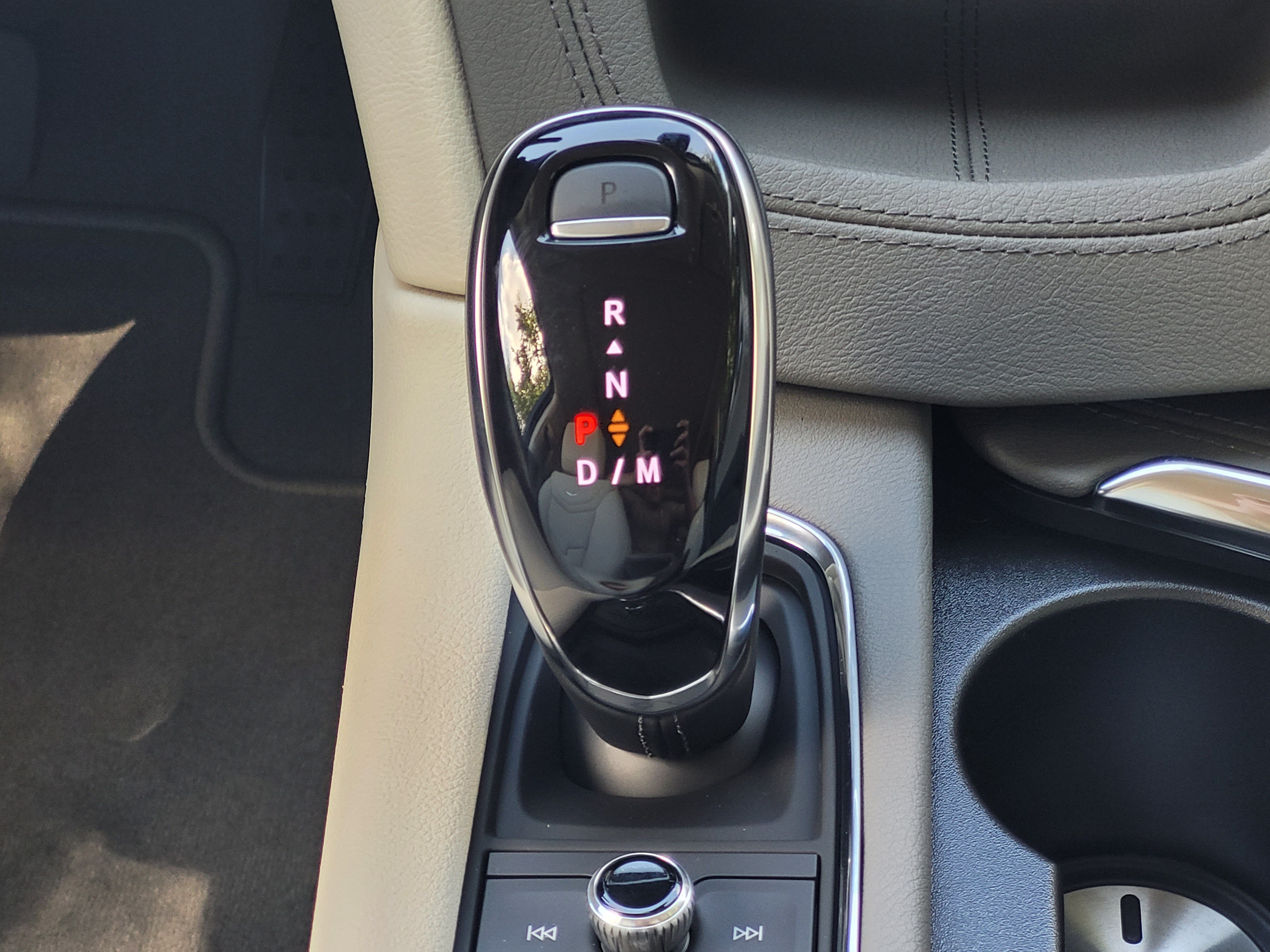 New 2026 Cadillac XT5 Premium Luxury w/ Driver Assist Package FWD image 17