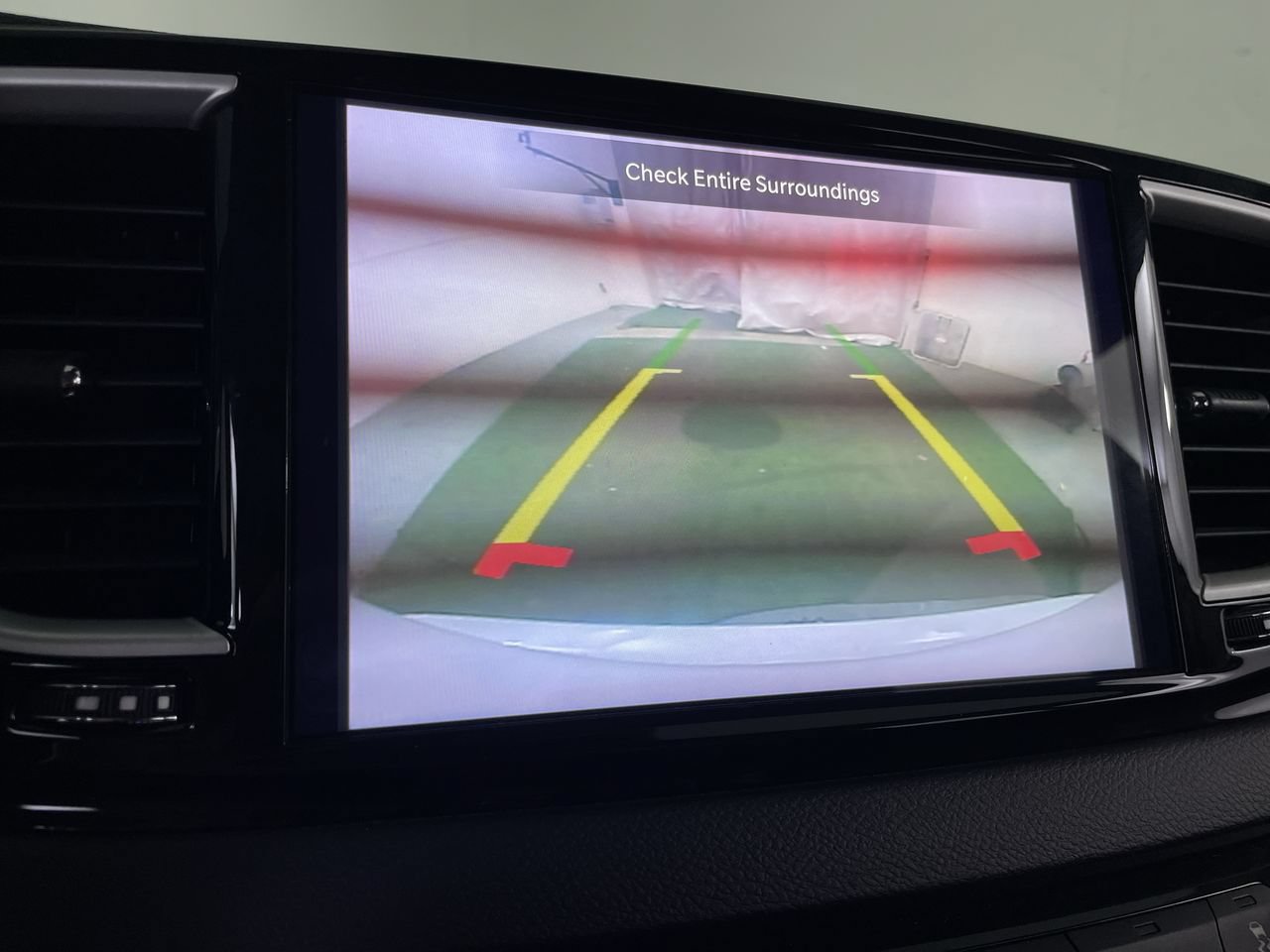 Used 2022 Chrysler Pacifica Touring-L FWD image 15