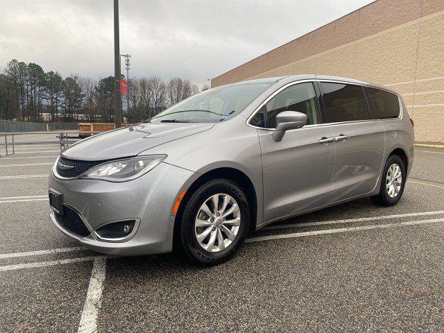 Used 2019 Chrysler Pacifica Touring Plus w/ Advanced Safetytec Group image 1