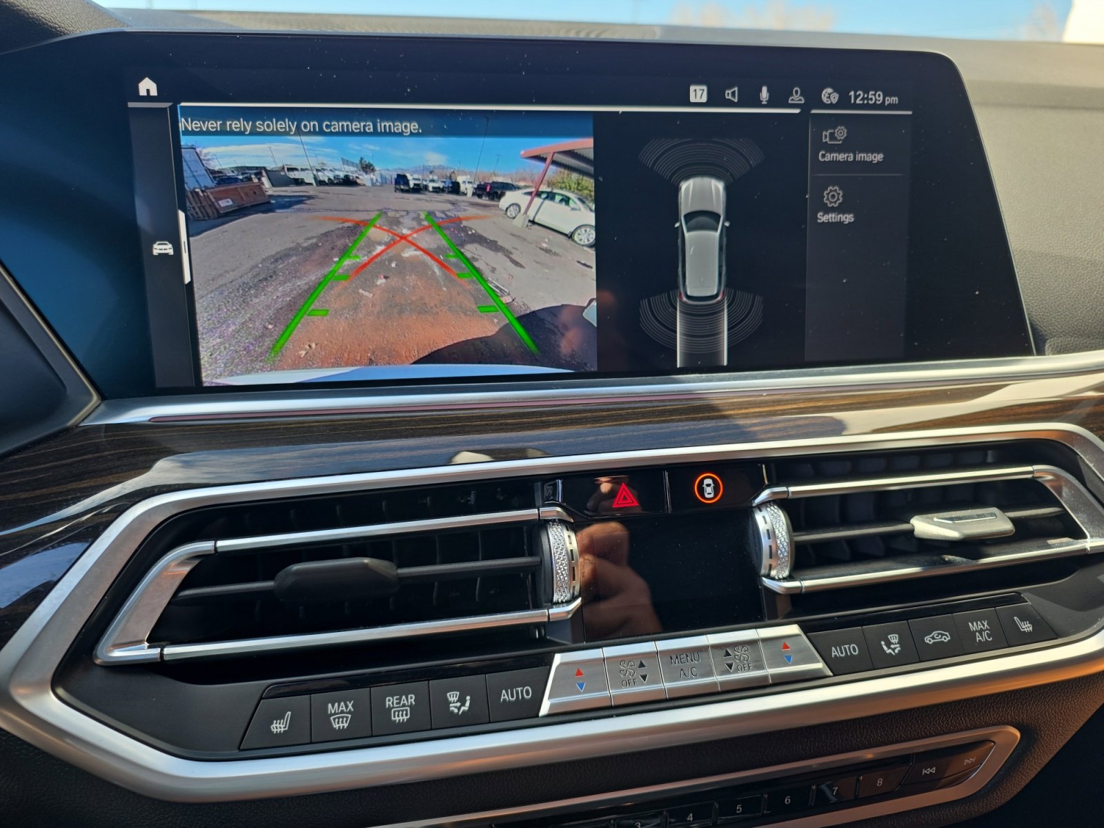 Used 2019 BMW X5 xDrive40i w/ M Sport Package image 21