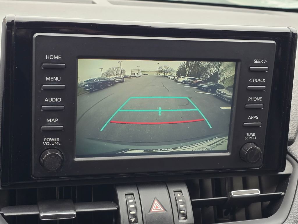 Used 2019 Toyota RAV4 XLE Premium image 16