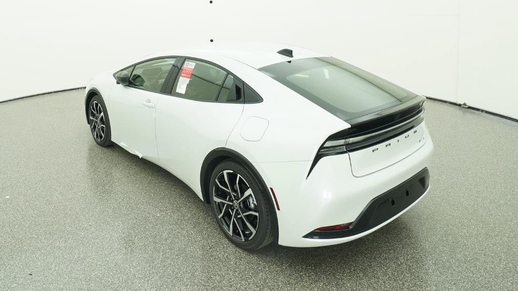 New 2026 Toyota Prius Plug-In Hybrid FWD image 8