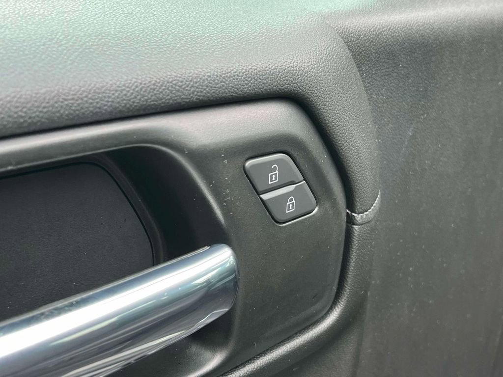 Used 2021 GMC Sierra 1500 Elevation image 25