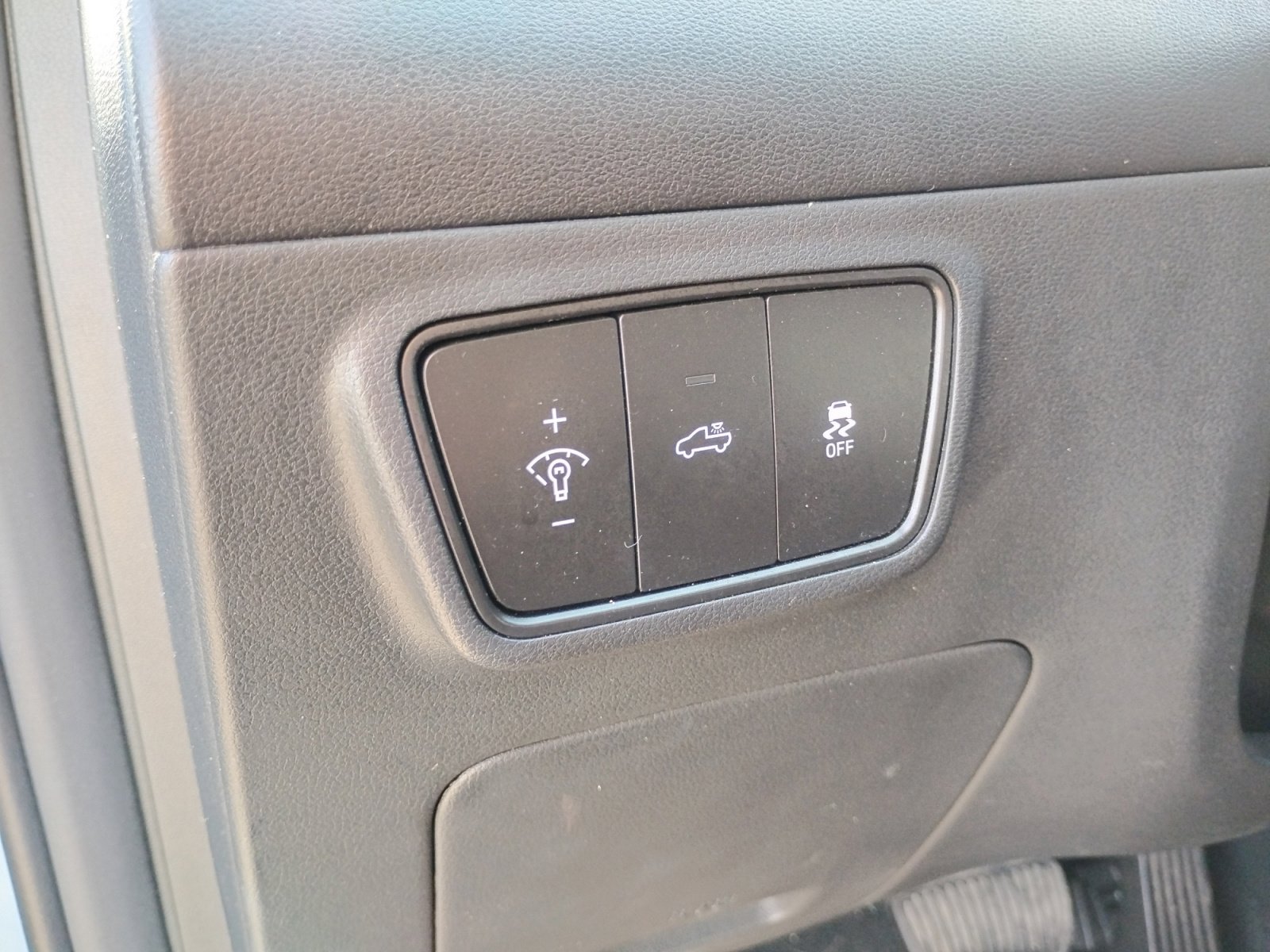 Used 2023 Hyundai Santa Cruz SEL w/ Activity Package image 24