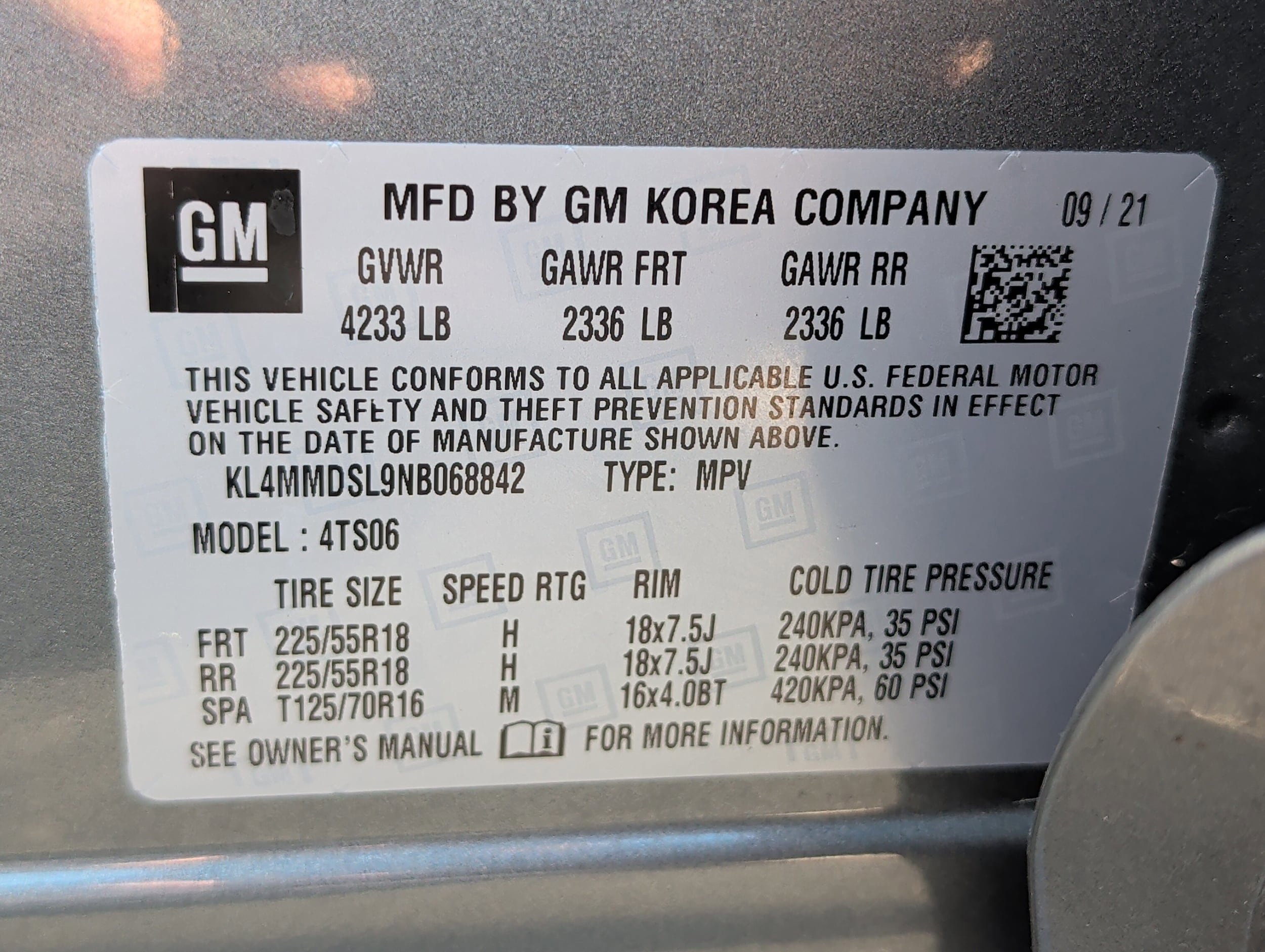 Used 2022 Buick Encore GX Select w/ Sport Touring Package image 31