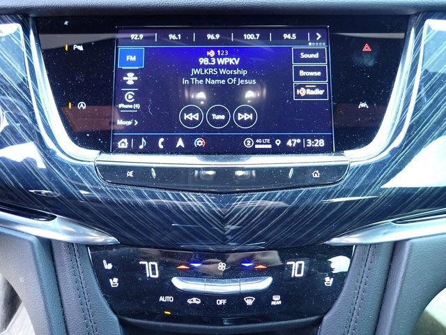 Used 2023 Cadillac XT6 Premium Luxury image 15