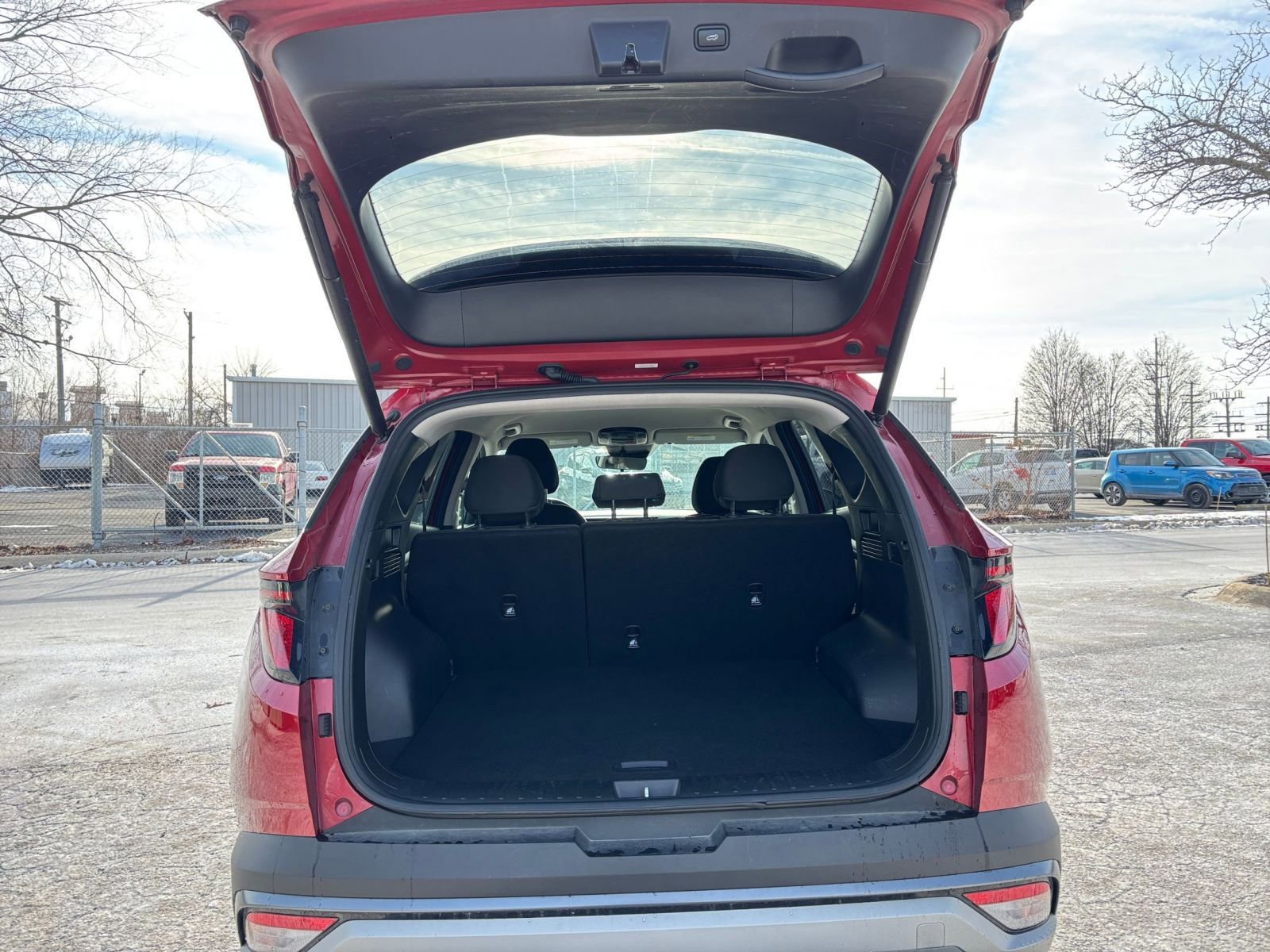 Used 2025 Hyundai Tucson Blue image 31