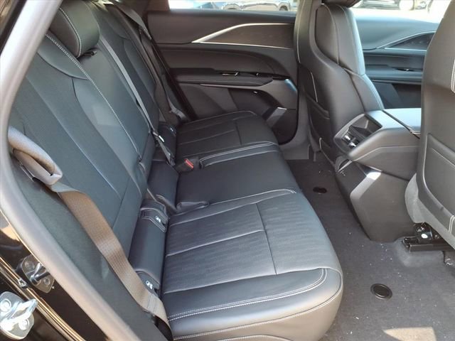 New 2026 Cadillac Lyriq Sport w/ LPO, ONYX Package AWD/4WD image 20