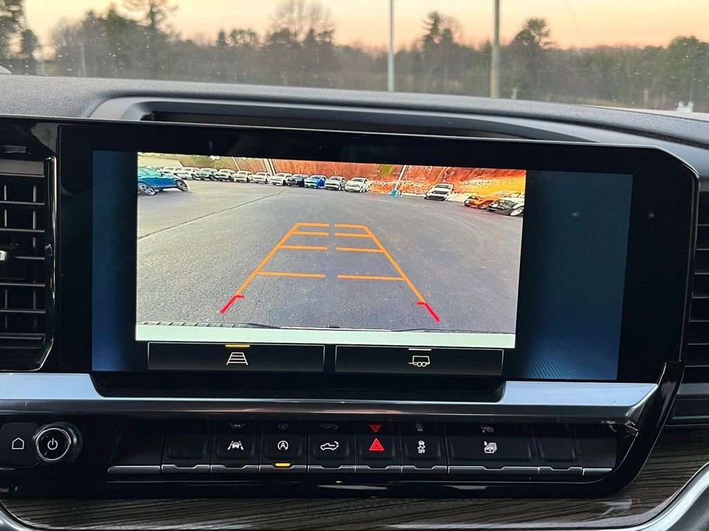 Used 2025 Chevrolet Silverado 1500 LT image 7