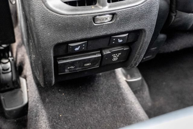 Used 2019 Jeep Cherokee Overland w/ Technology Group AWD/4WD image 57