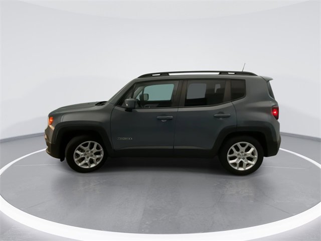 Used 2018 Jeep Renegade Latitude w/ Popular Equipment Group image 9