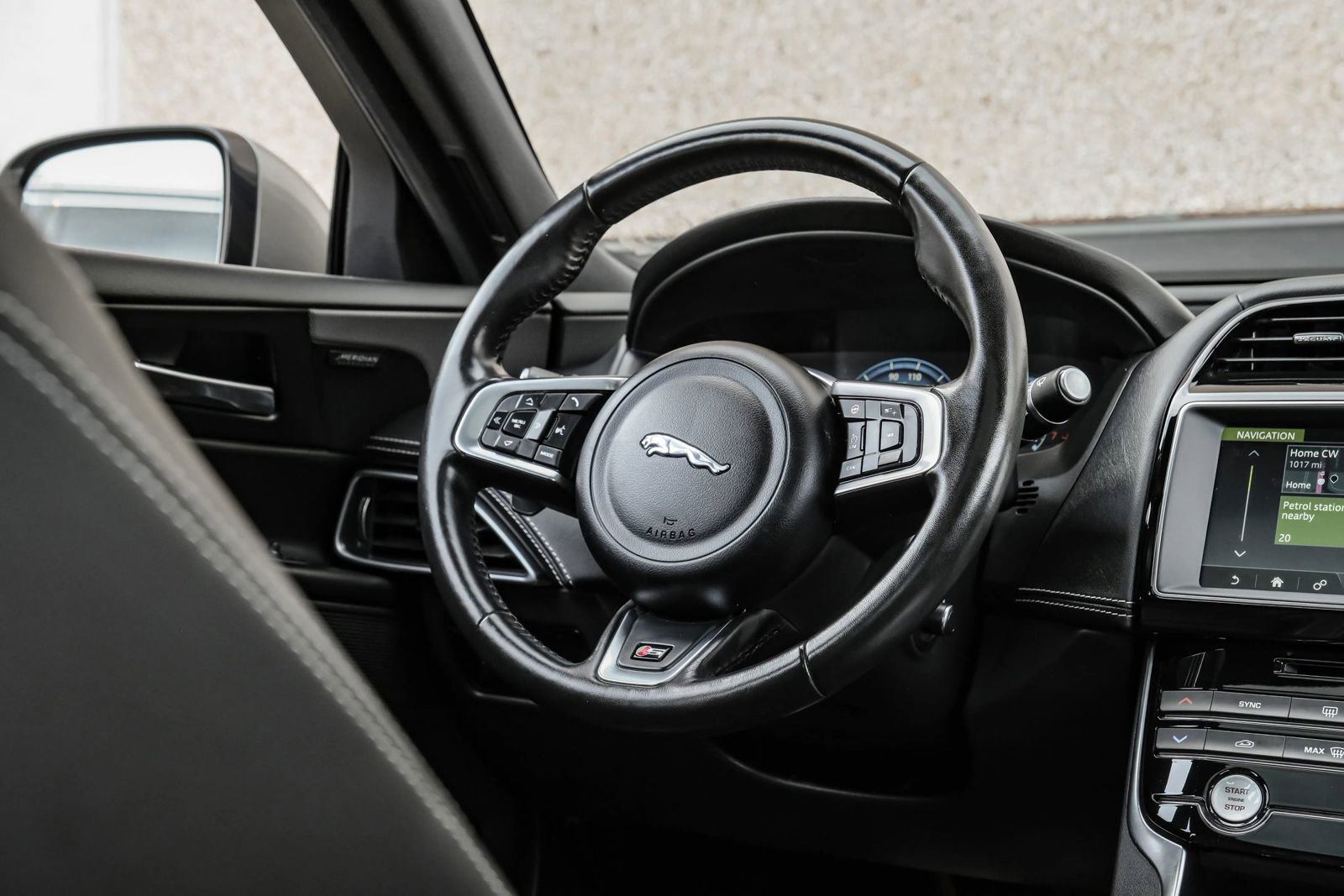 Used 2019 Jaguar XE S image 23