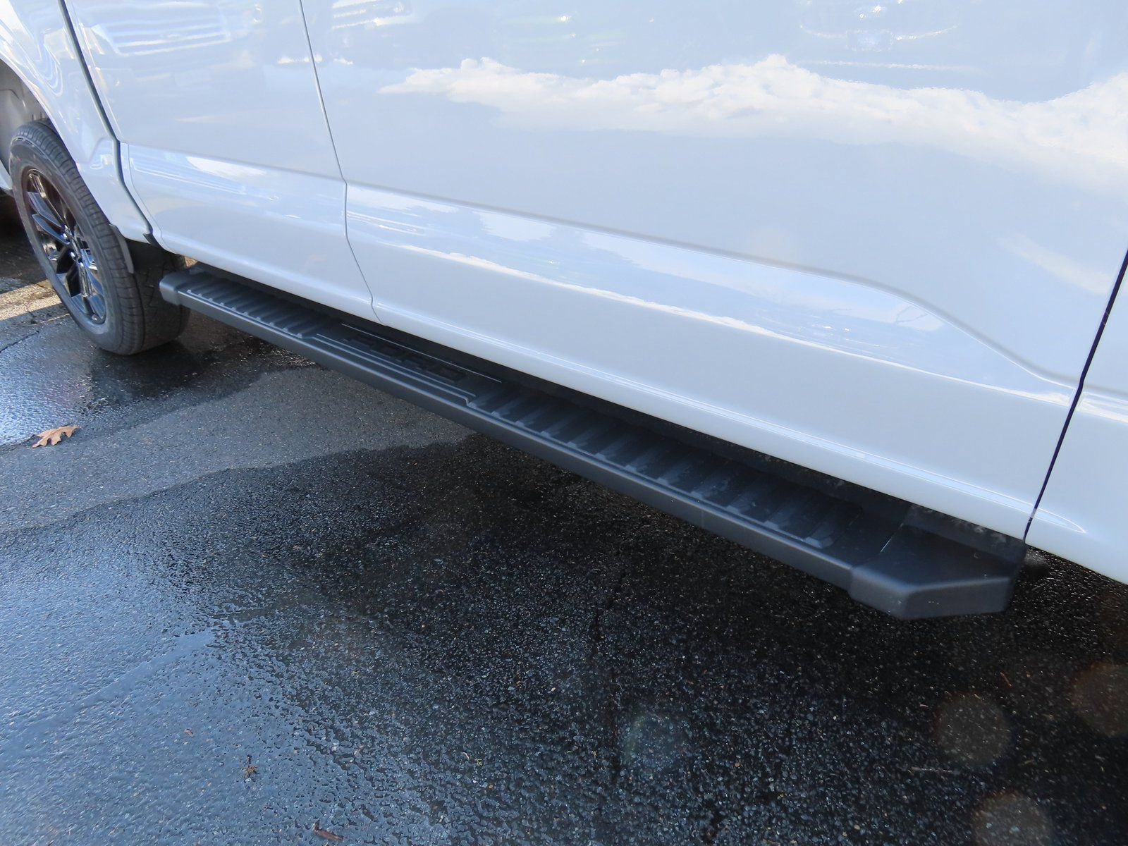 New 2026 Ford F150 XLT w/ Equipment Group 302A MID image 7