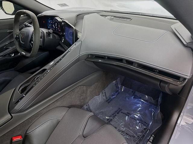 Used 2024 Chevrolet Corvette Z06 RWD image 27