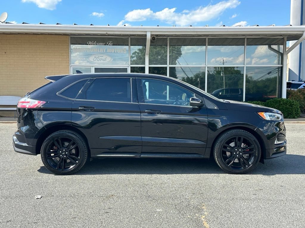 Used 2019 Ford Edge ST w/ Equipment Group 401A AWD/4WD image 11
