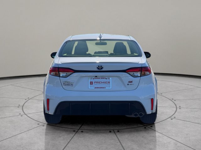 Certified 2025 Toyota Corolla SE w/ SE Premium Package AWD/4WD image 5