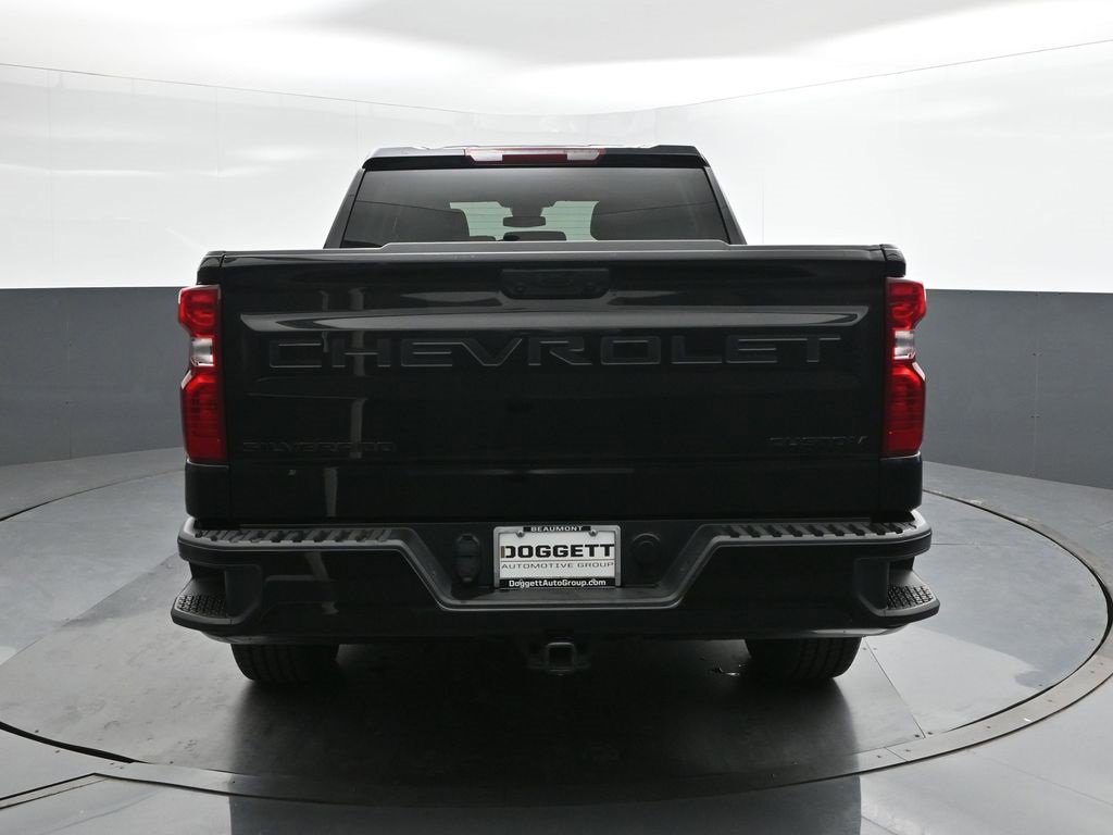 Used 2024 Chevrolet Silverado 1500 Custom w/ Turbomax Blackout Package image 8