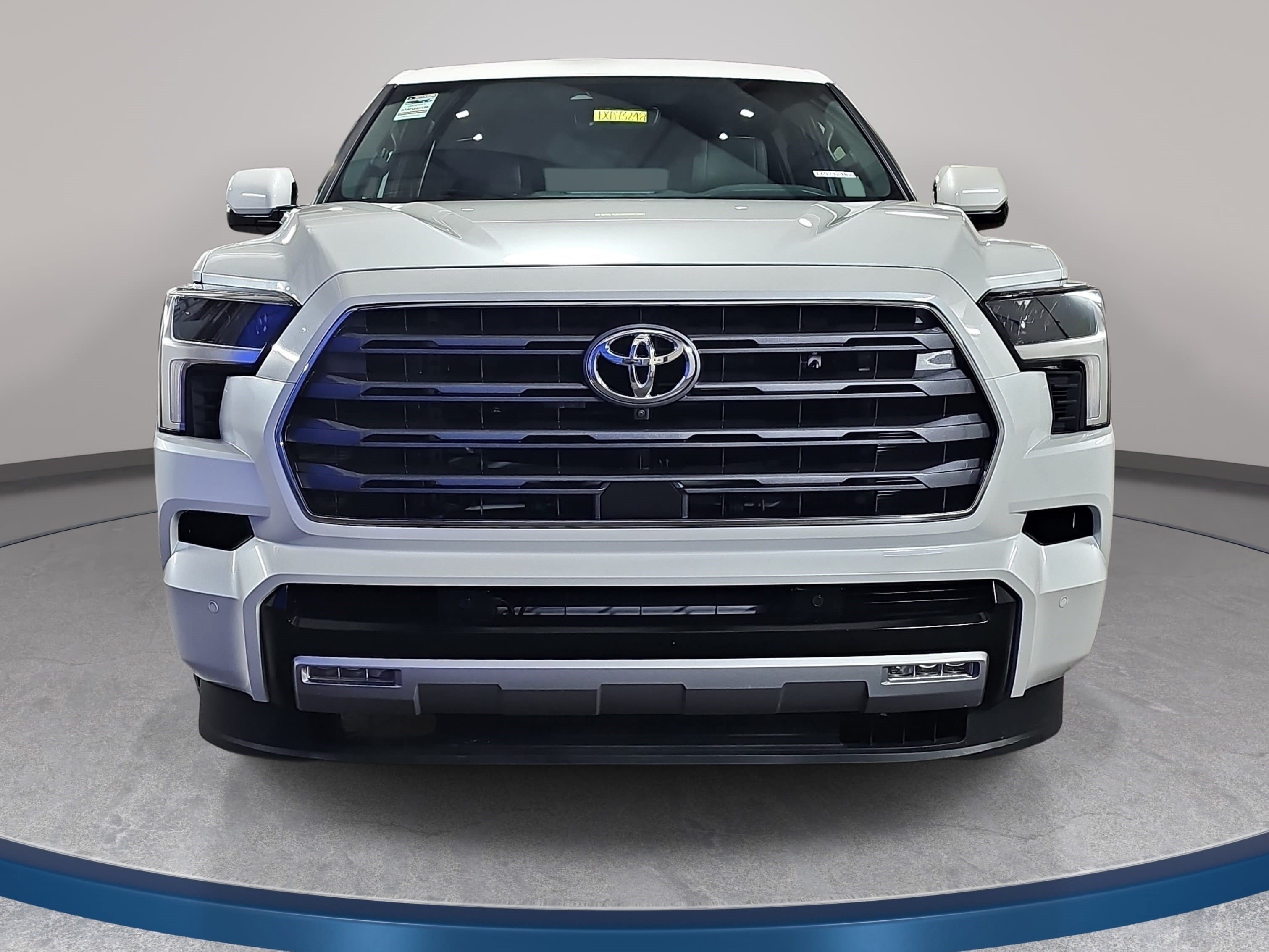 Used 2026 Toyota Sequoia Limited AWD/4WD image 2
