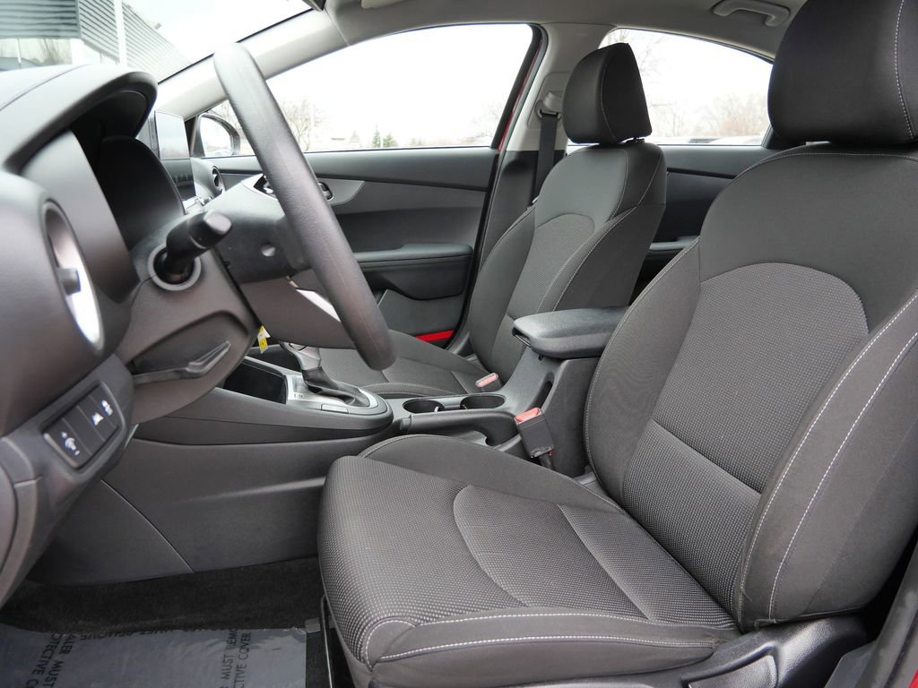Used 2021 Kia Forte LXS image 29