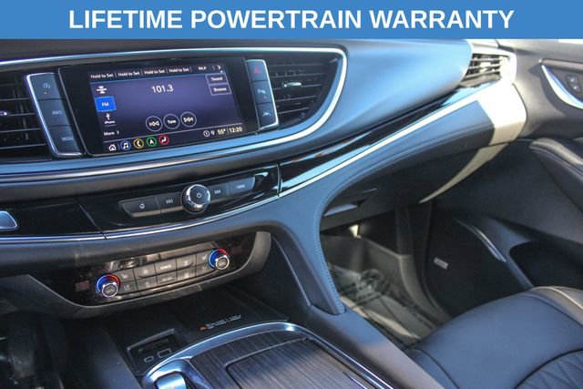 Used 2024 Buick Enclave Avenir w/ Avenir Technology Package image 21