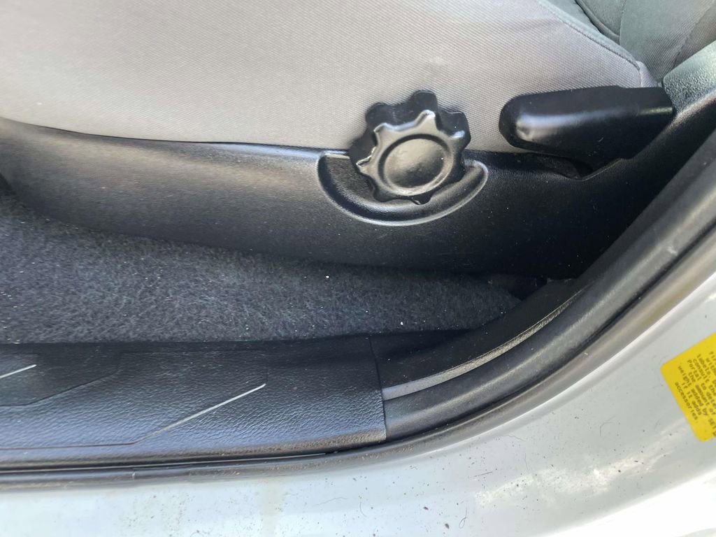 Used 2021 Toyota Tacoma SR w/ SR Convenience Package image 29