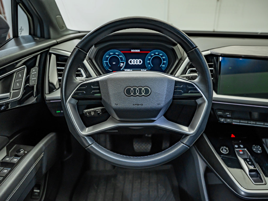 Used 2024 Audi Q4 e-tron Premium Plus w/ Premium Plus AWD/4WD image 21