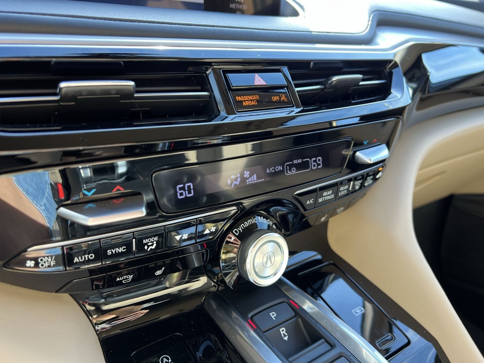 Certified 2024 Acura MDX w/ Technology Package FWD image 18