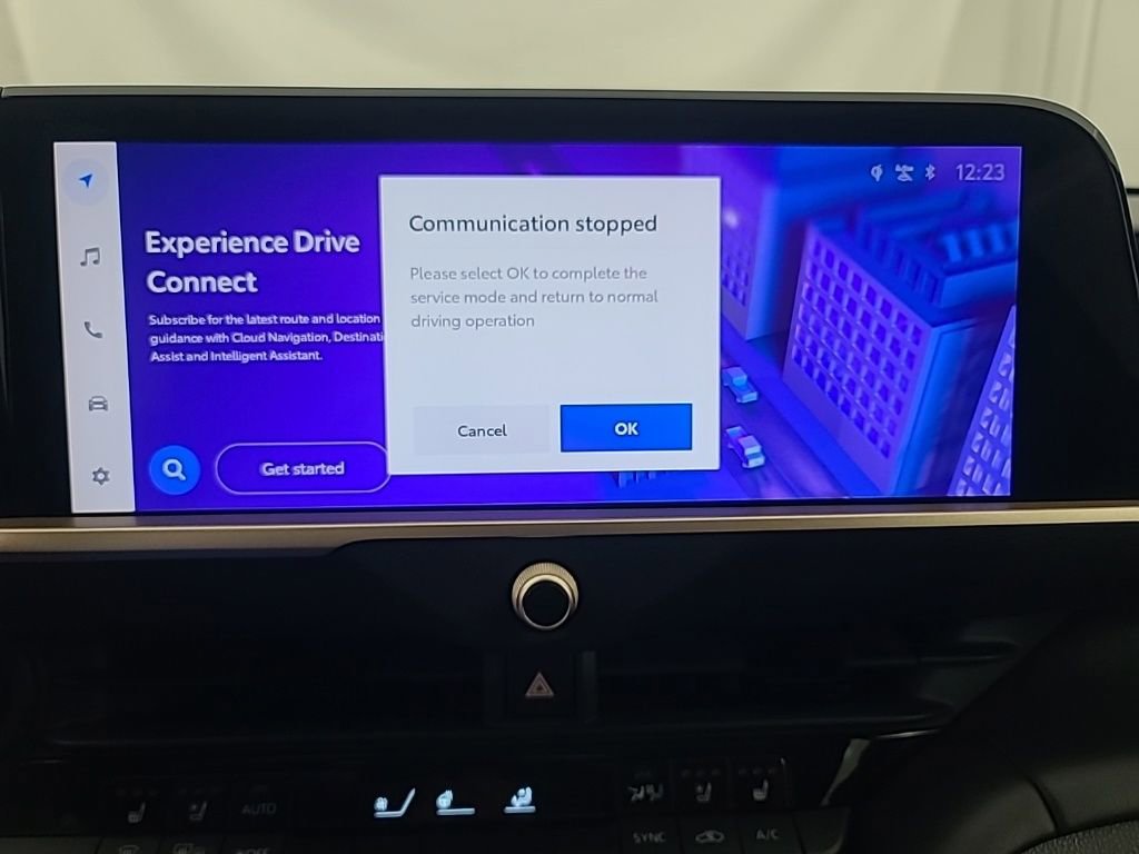 Used 2024 Toyota Crown Limited image 33