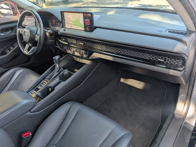 Used 2023 Honda Accord Touring image 17