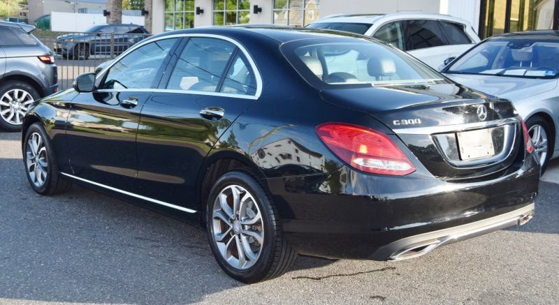 Used 2016 Mercedes-Benz C 300 4MATIC Sedan image 12