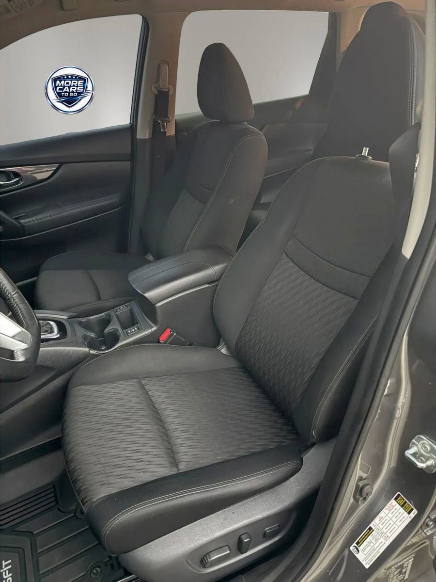 Used 2018 Nissan Rogue SV w/ Premium Package AWD/4WD image 10