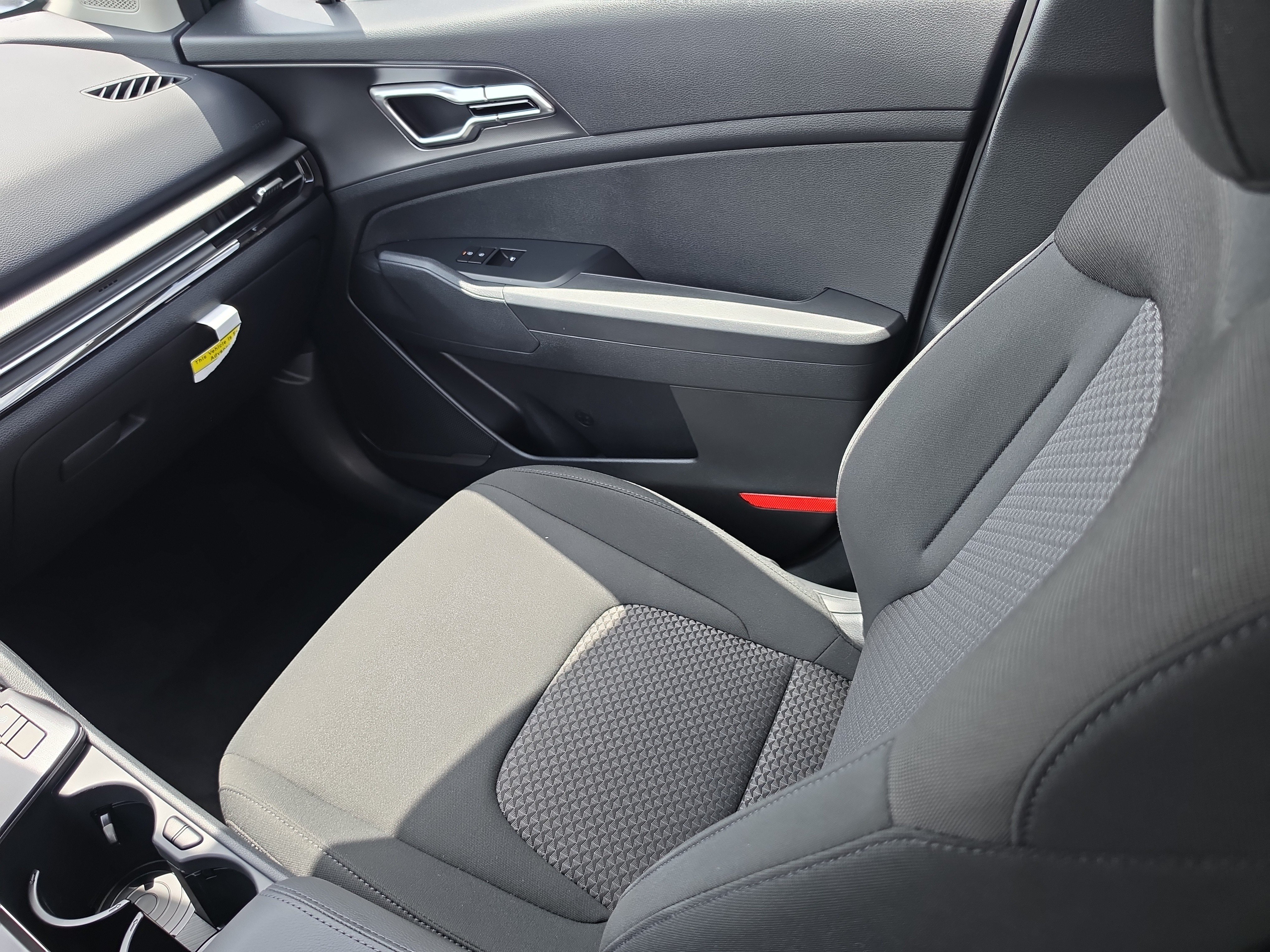 New 2027 Kia Sportage LX FWD image 15