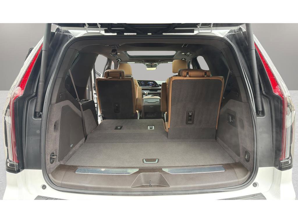 Certified 2023 Cadillac Escalade Sport w/ Touring Package image 27