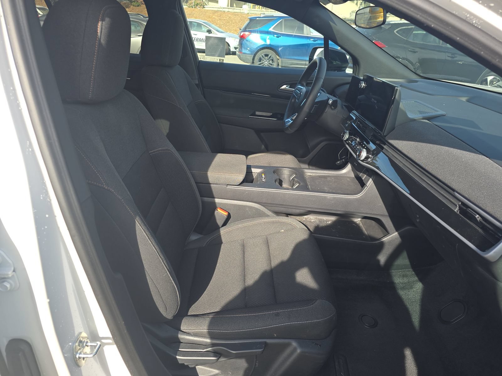Used 2024 Honda Prologue EX image 9