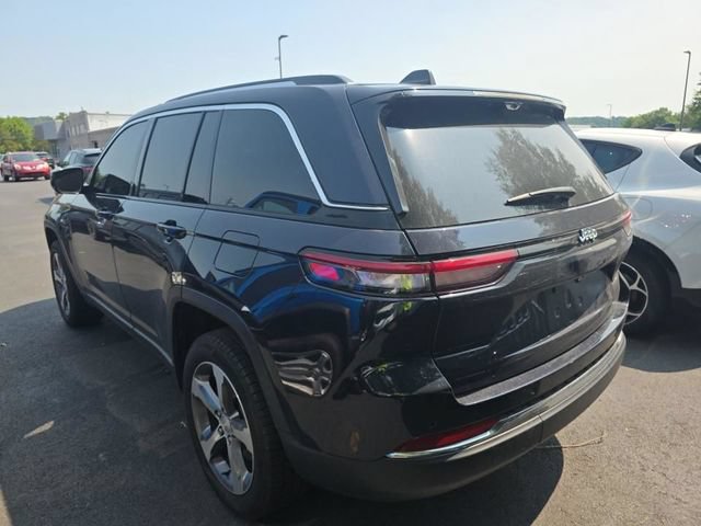 Used 2023 Jeep Grand Cherokee 4WD 4xe w/ Luxury Tech Group II image 6