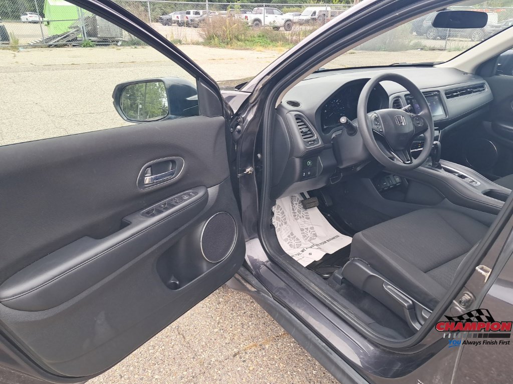 Used 2017 Honda HR-V EX image 11