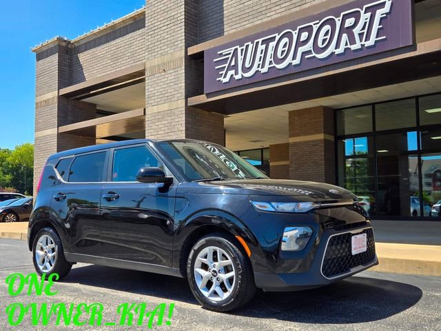 Used 2021 Kia Soul S image 1