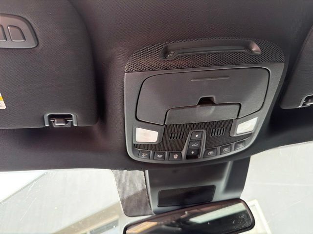 Used 2020 Ford Expedition Limited w/ Equipment Group 301A AWD/4WD image 24