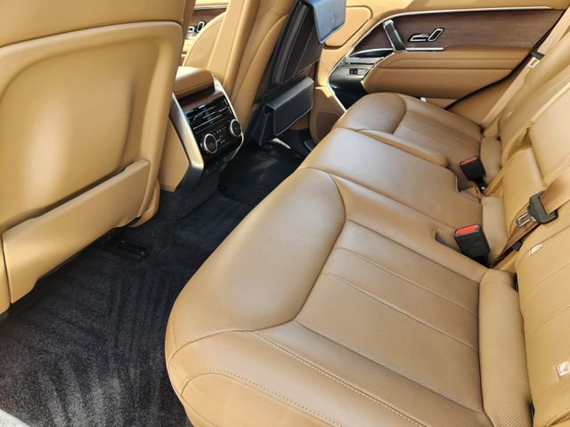 Used 2023 Land Rover Range Rover SE image 29