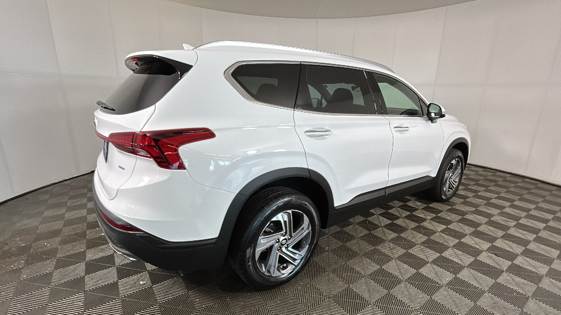Certified 2023 Hyundai Santa Fe SEL AWD/4WD image 3