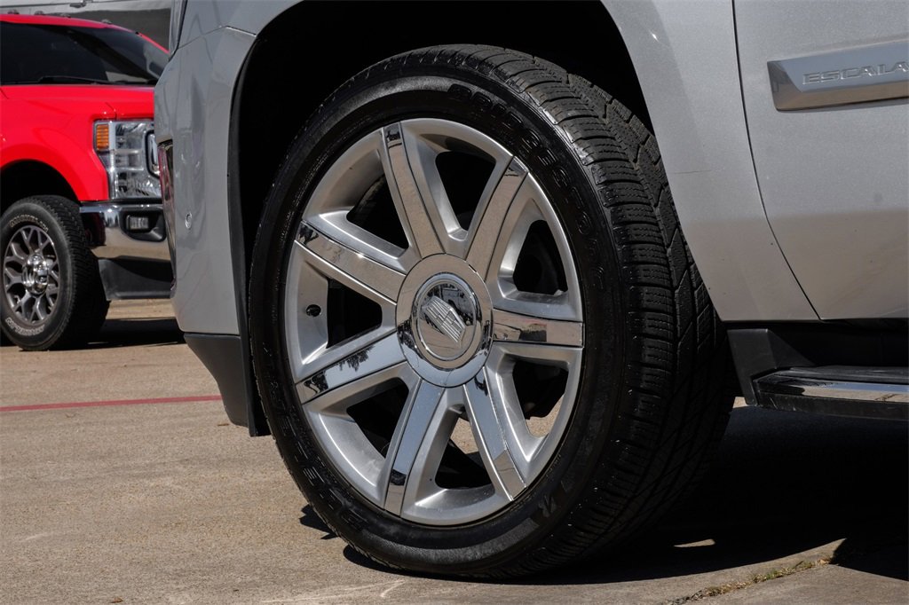 Used 2019 Cadillac Escalade ESV Luxury image 62