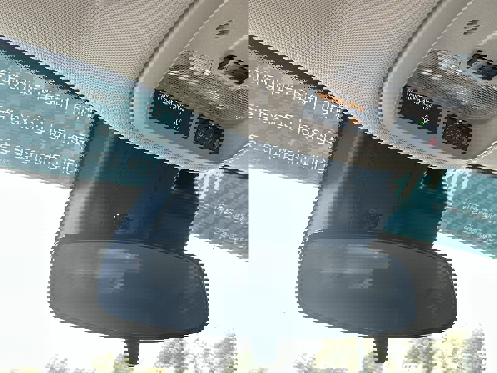 Used 2025 Chevrolet Trax LT w/ LT Convenience Package image 29