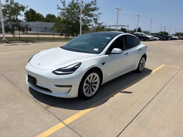 Used 2021 Tesla Model 3 Standard Range Plus RWD image 3